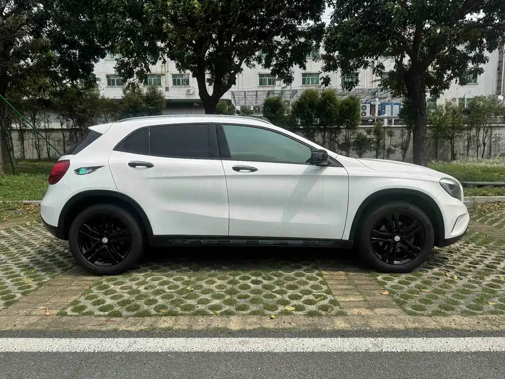 Mercedes-Benz GLA 2016 — фото 3