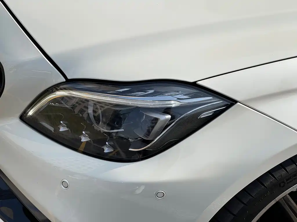Mercedes-Benz CLS AMG 2015 — фото 11