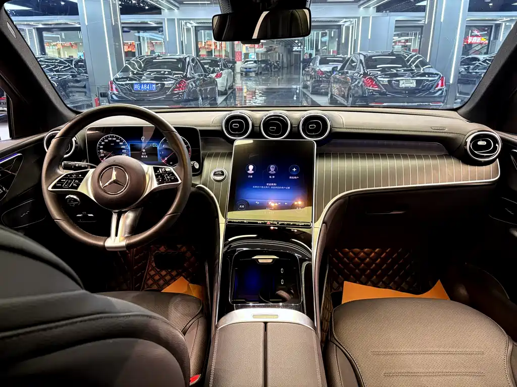 Mercedes-Benz GLC 2023 — фото 4