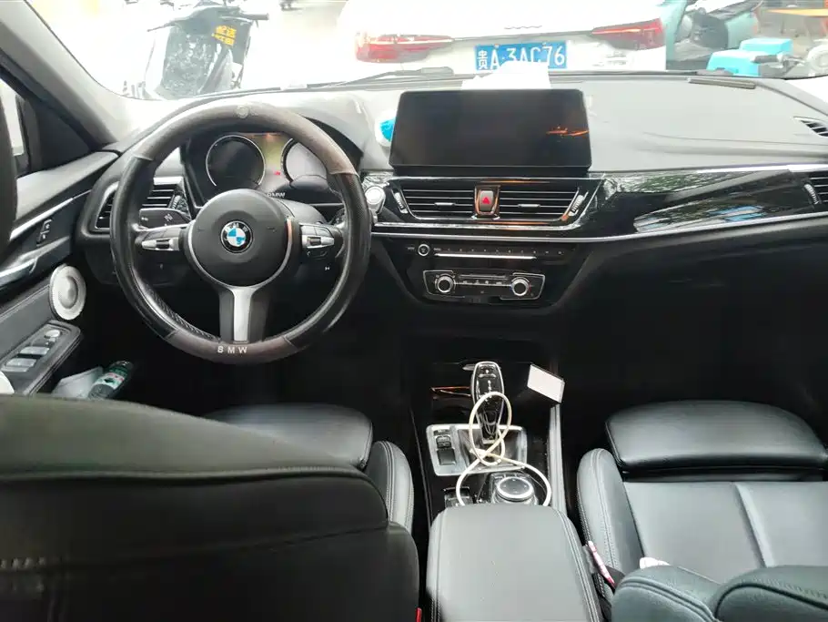 BMW 1 Series 2021 — фото 12