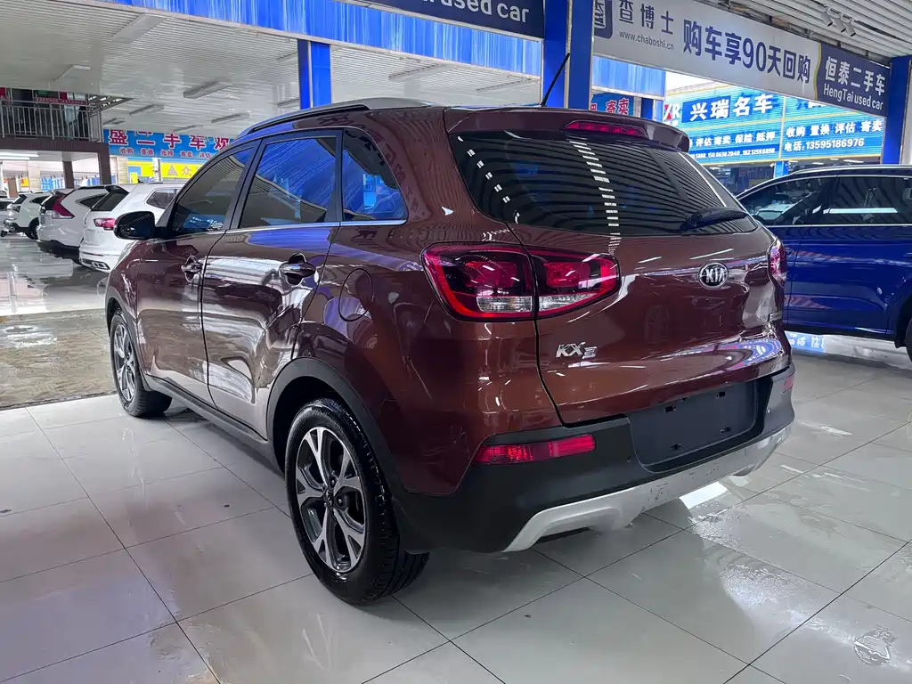 Kia KX3 2016 — фото 9