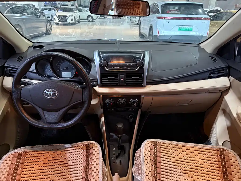 Toyota Vios 2014 — фото 9