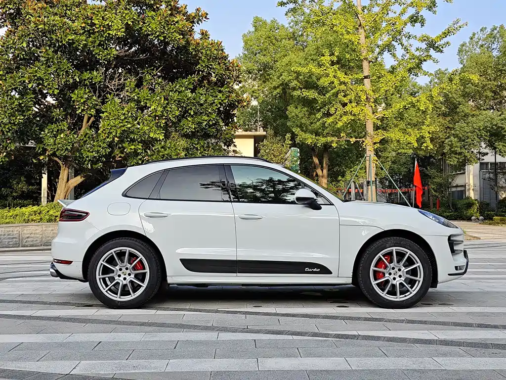 Porsche Macan 2015 — фото 8