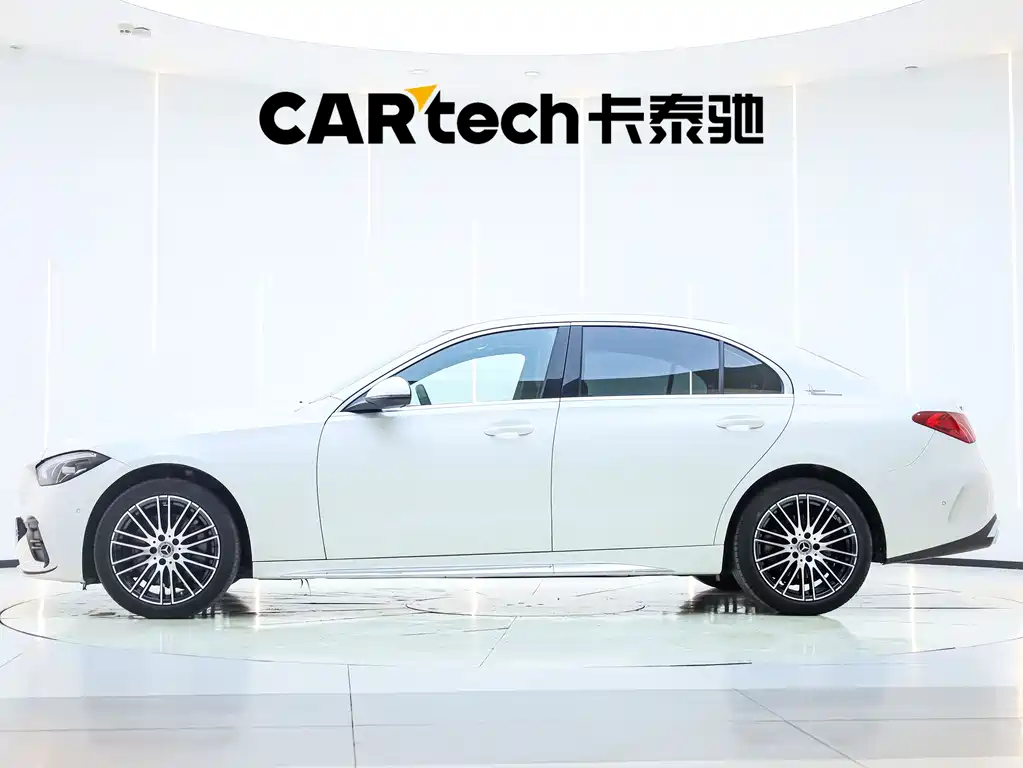 Mercedes-Benz C-Class 2022