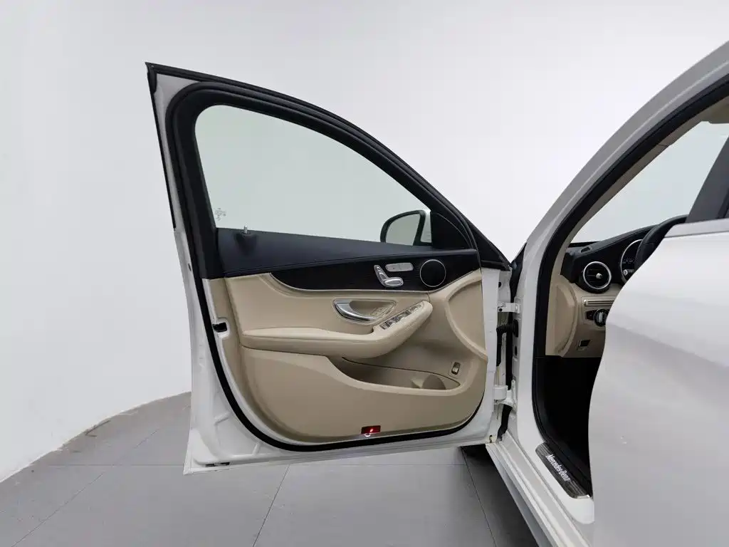 Mercedes-Benz C-Class 2015 — фото 8