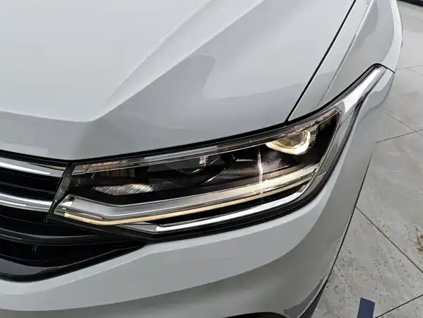 Volkswagen Tiguan L 2024