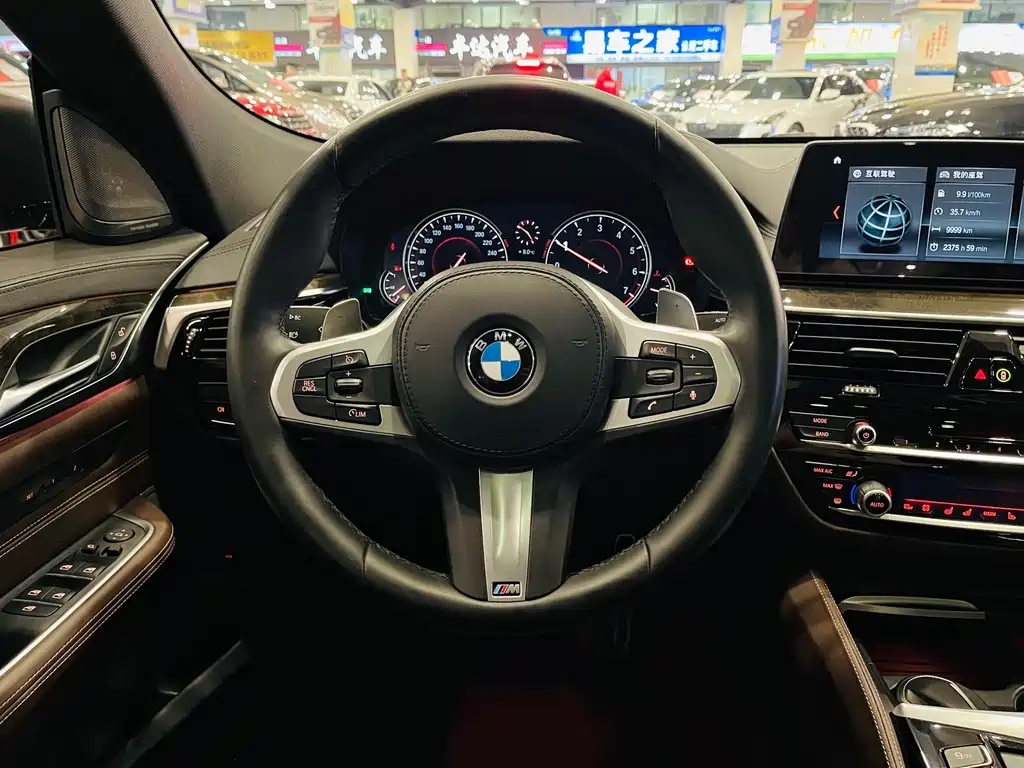 BMW 6 Series GT 2018 — фото 6