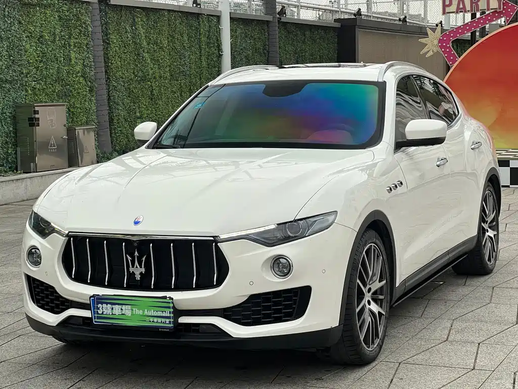 Maserati Levante 2018 — фото 1