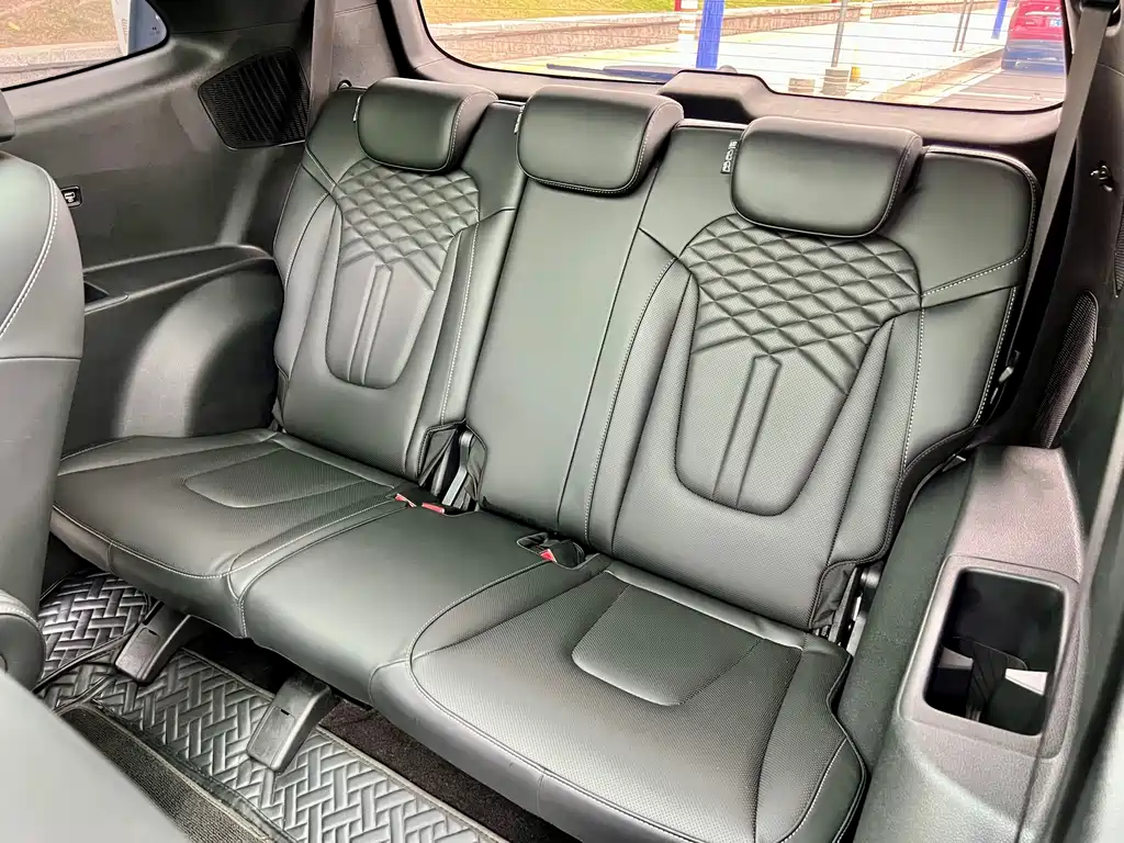 Hyundai Custo 2022 — фото 22