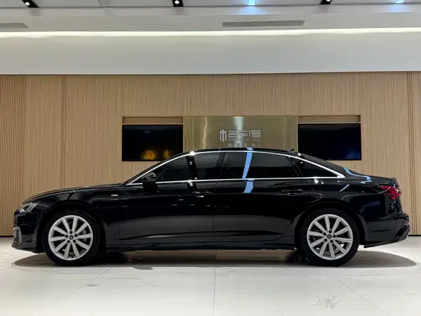 Audi A6L 2020