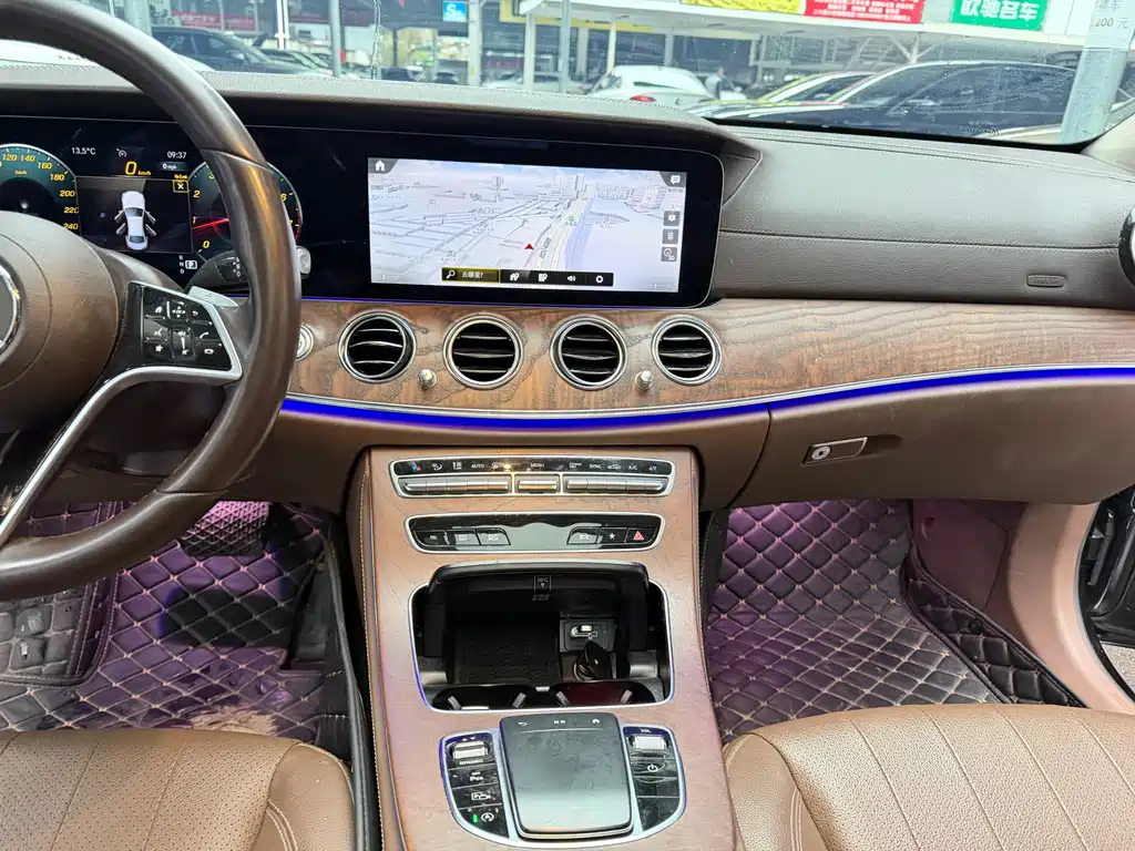 Mercedes-Benz E-Class 2023 — фото 14