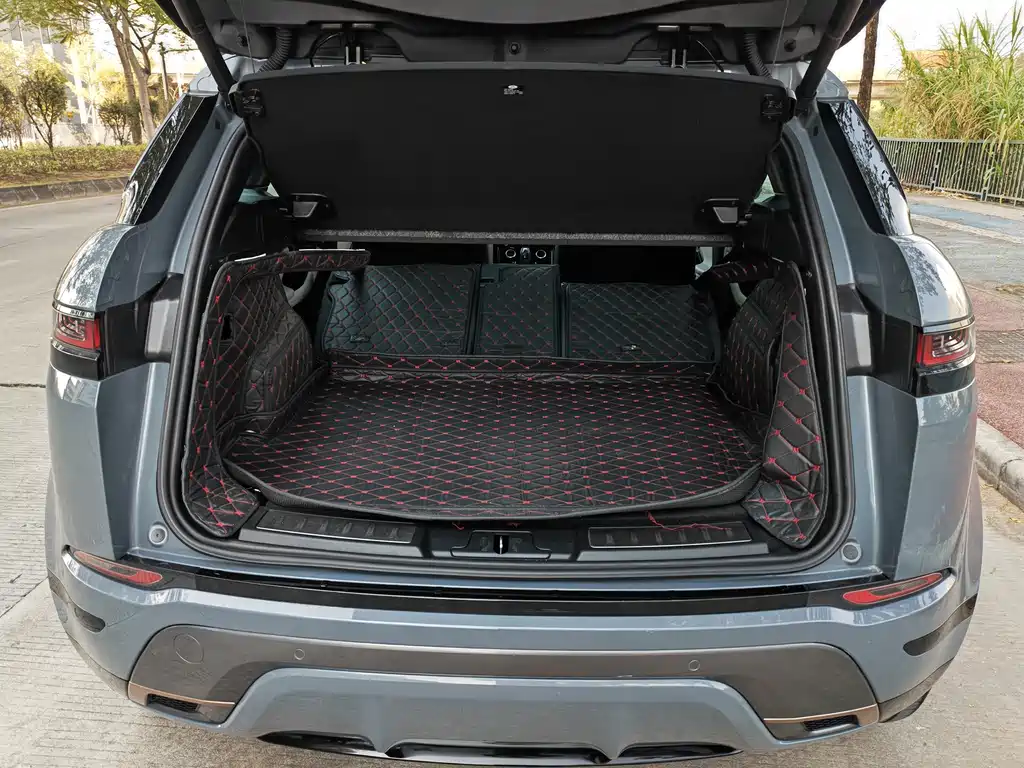 Land Rover Evoque 2021 — фото 16