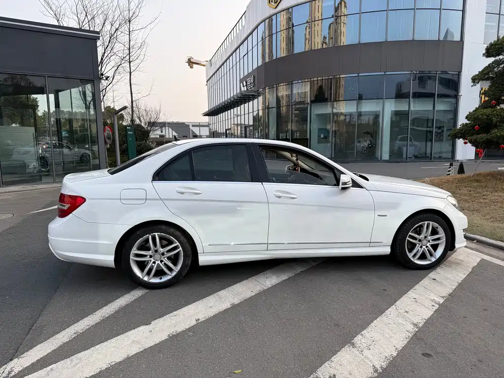 Mercedes-Benz C-Class 2014 — фото 9