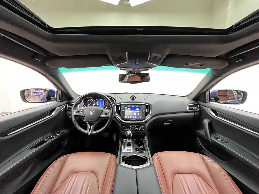 Maserati Ghibli 2014 — фото 10