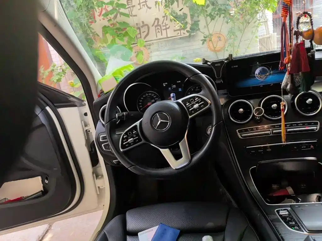 Mercedes-Benz C-Class 2019 — фото 11