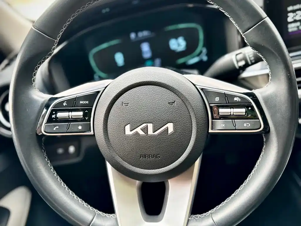 Kia K3 2022 — фото 24