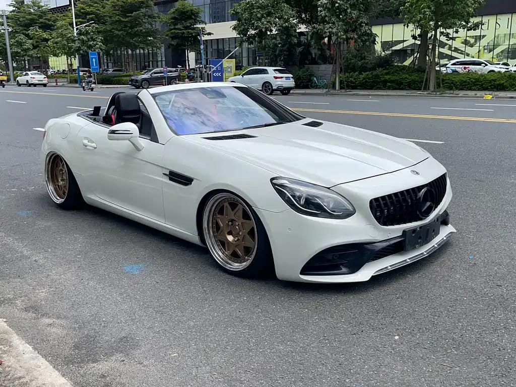 Mercedes-Benz SLC 2018 — фото 10