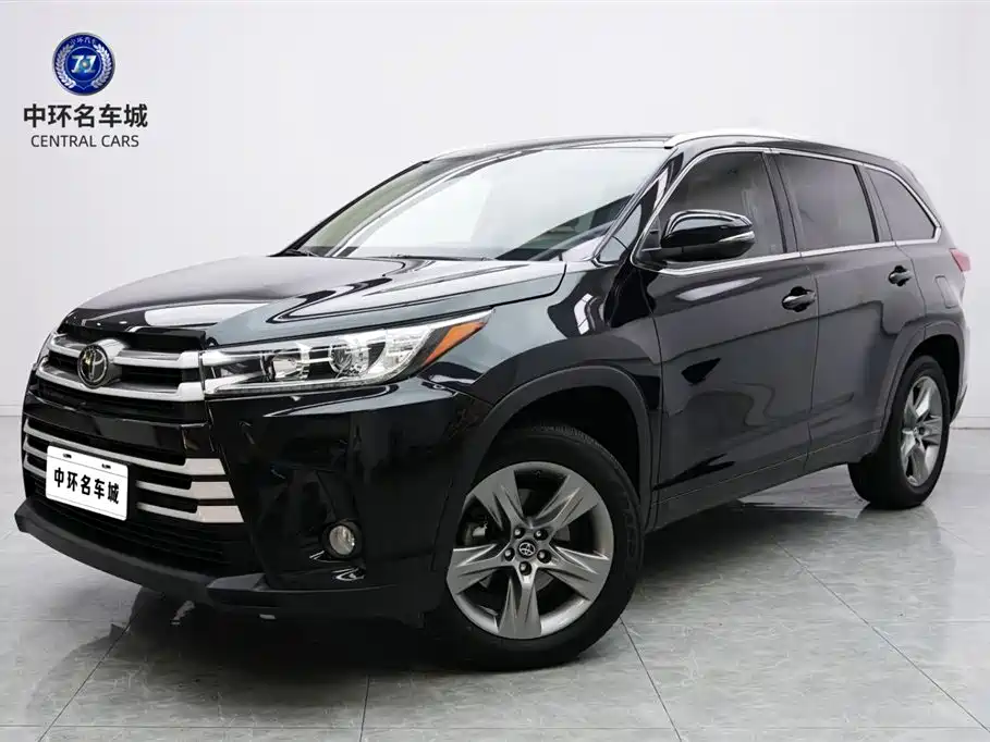 Toyota Highlander 2018 — фото 1