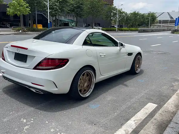 Mercedes-Benz SLC 2018