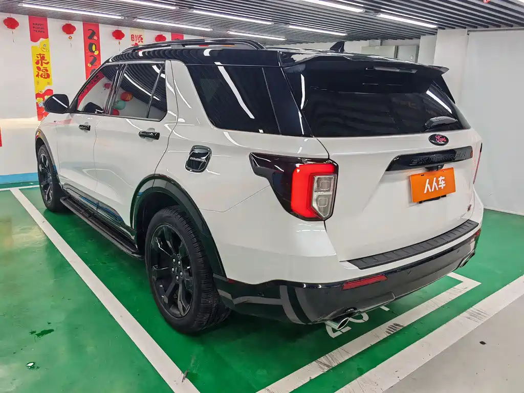 Ford Explorer 2021 — фото 17