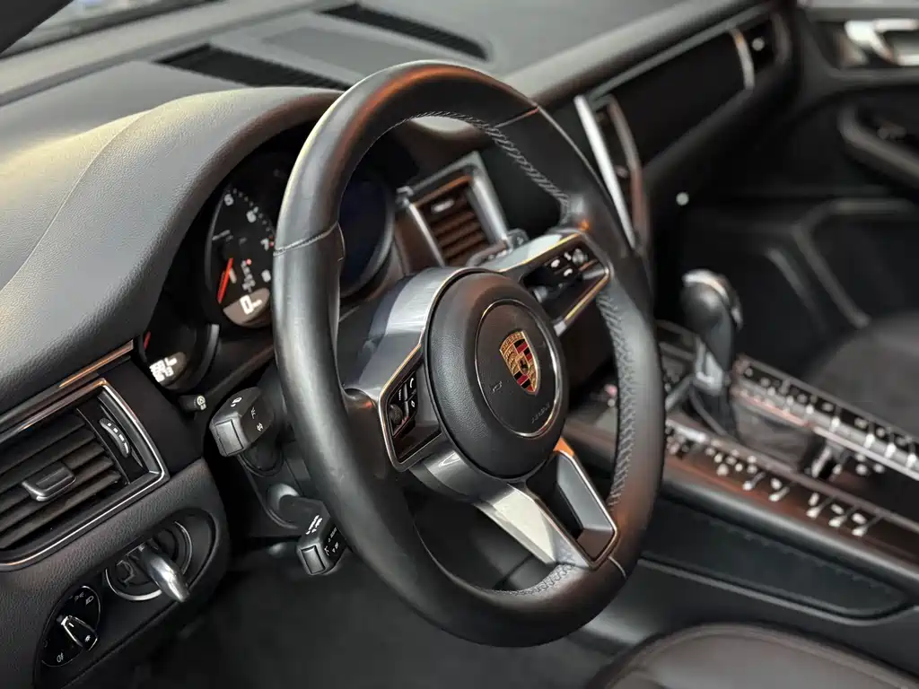 Porsche Macan 2018 — фото 7