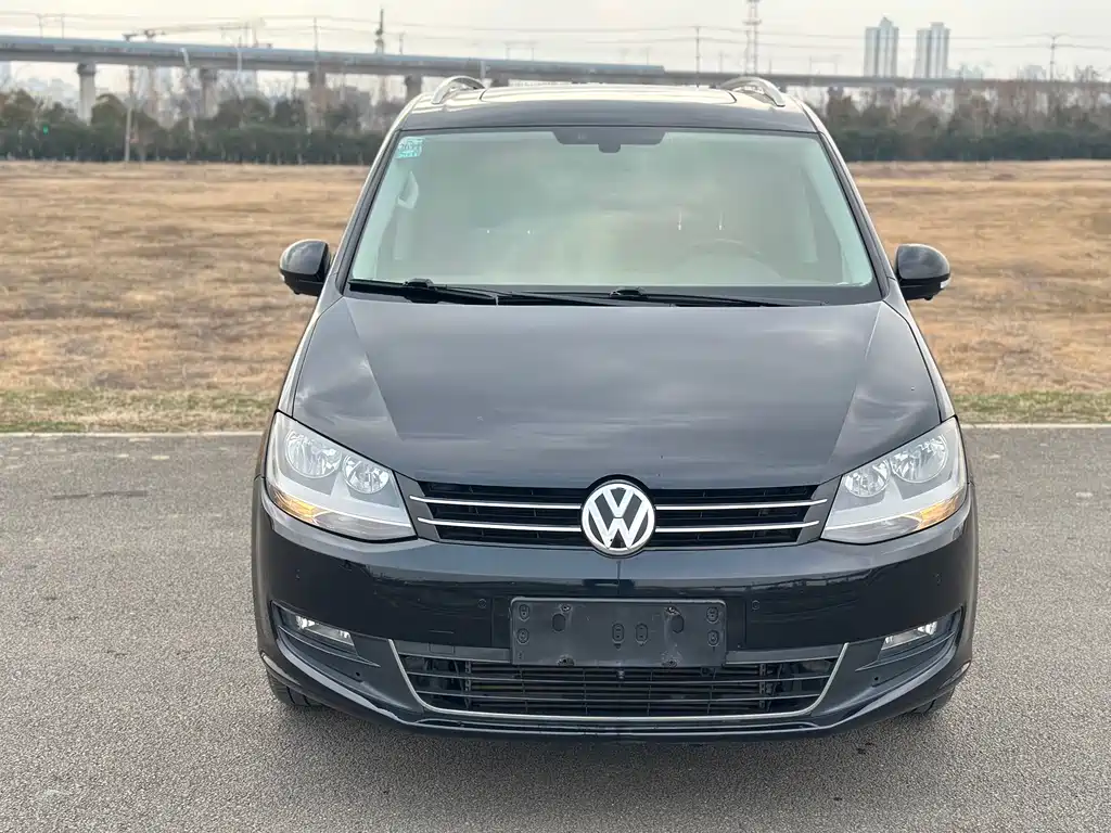 Volkswagen Sharan 2017 — фото 2