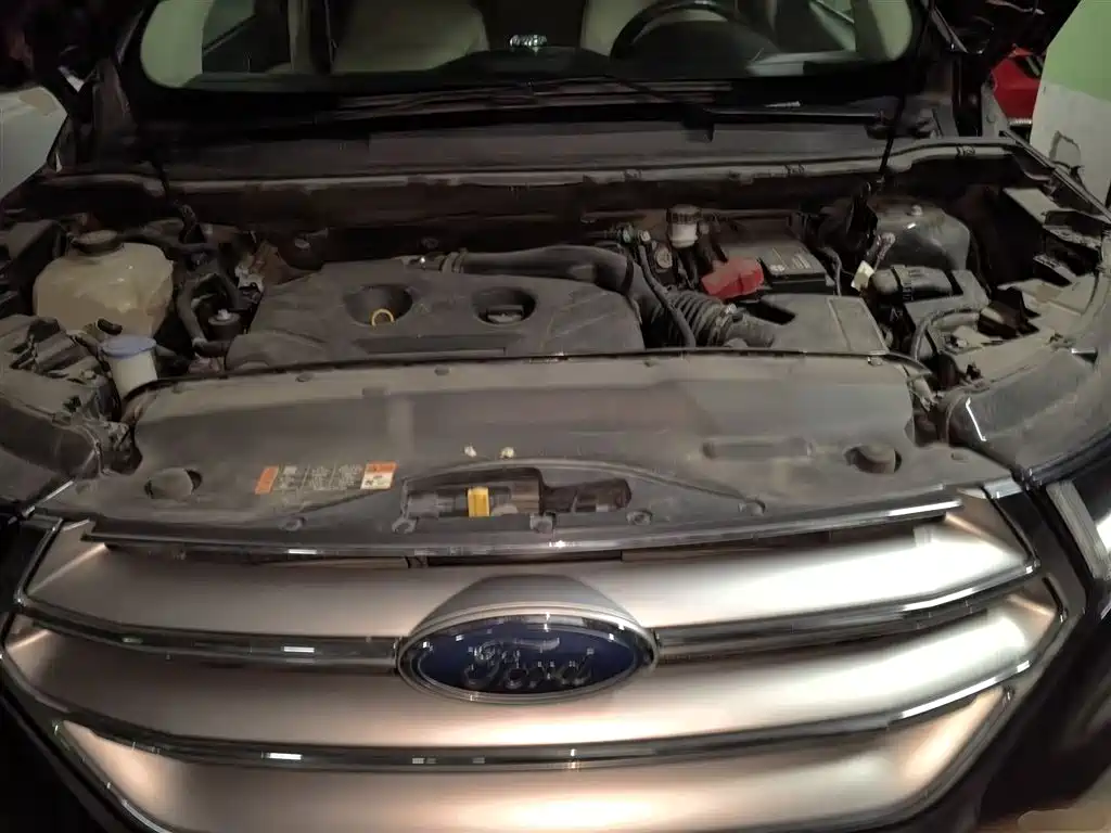 Ford Edge 2015 — фото 16