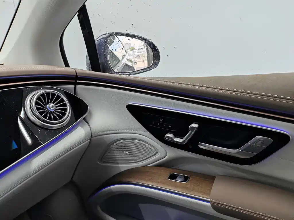 Mercedes-Benz EQS 2025 — фото 17