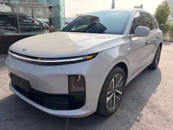 Li Auto L6 2024