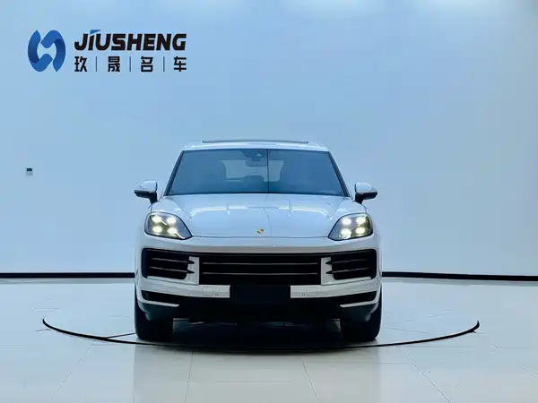 Porsche Cayenne 2025