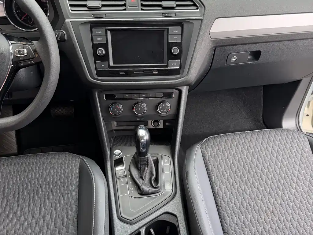 Volkswagen Tiguan L 2019 — фото 27