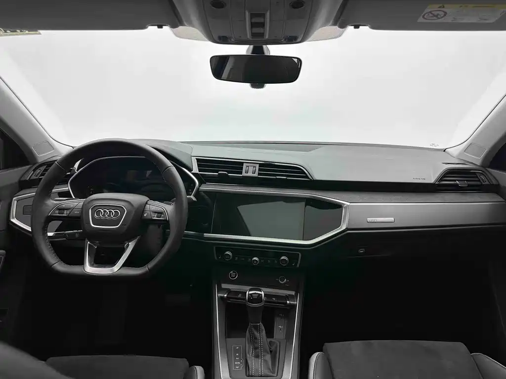 Audi Q3 2022 — фото 15