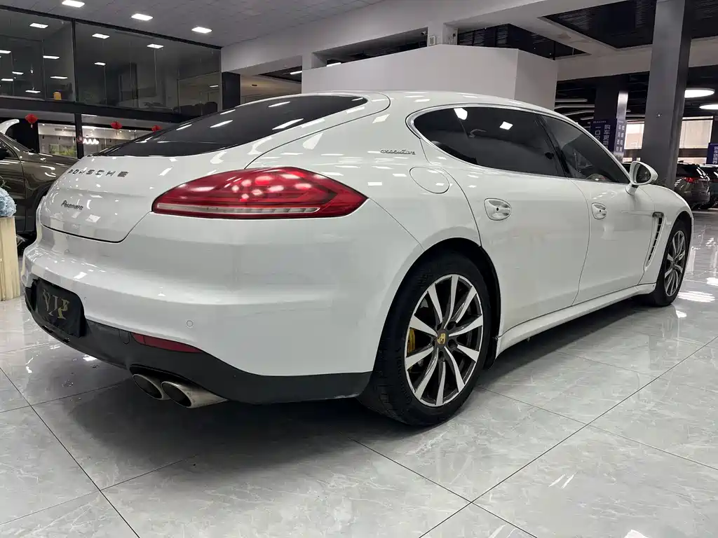 Porsche Panamera 2016 — фото 8