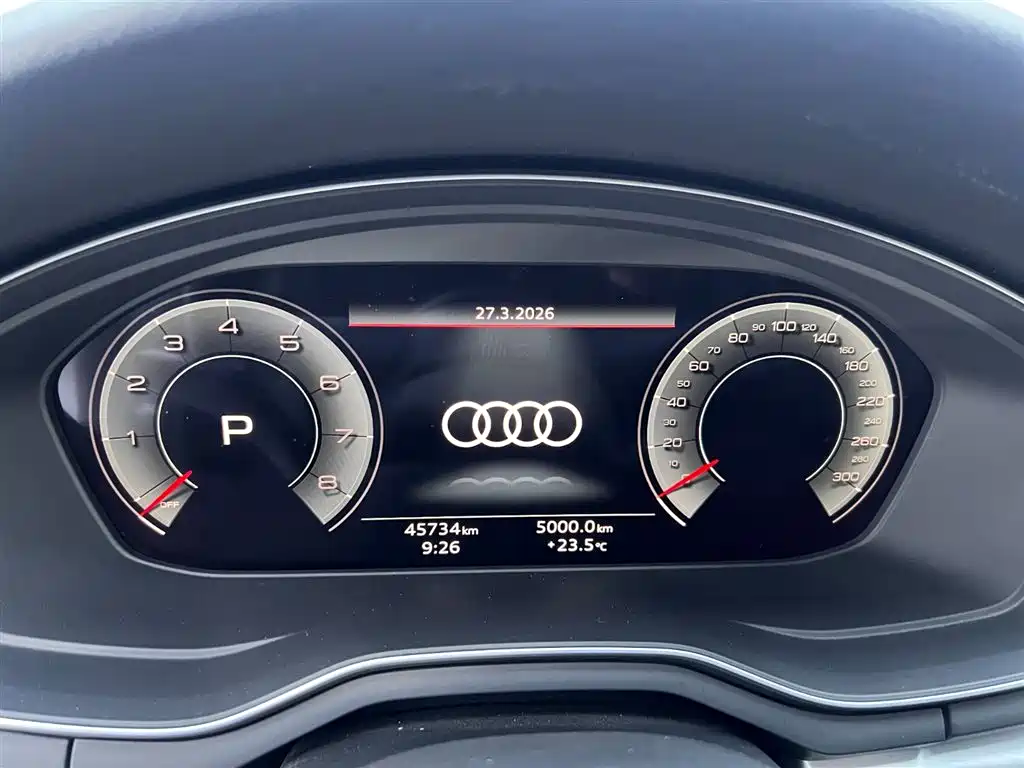 Audi A4L 2023 — фото 14