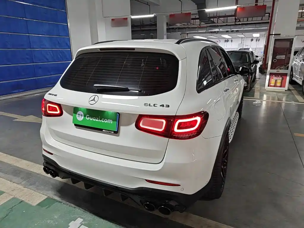 Mercedes-Benz GLC AMG 2023 — фото 7