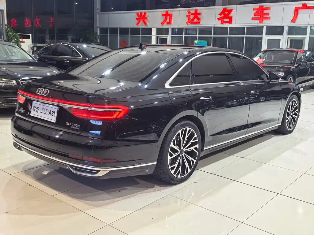 Audi A8 2021