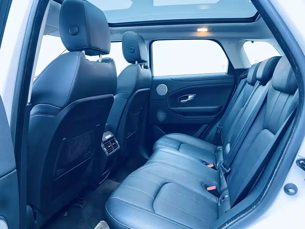 Land Rover Evoque 2018 — фото 11