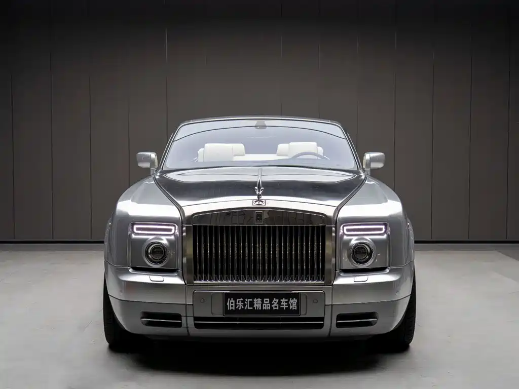 Rolls-Royce Phantom 2009 — фото 3