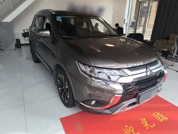 Mitsubishi Outlander 2019