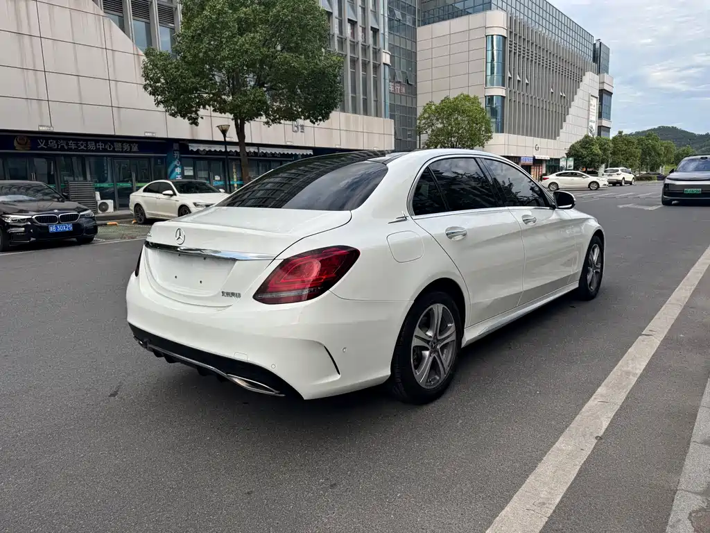 Mercedes-Benz C-Class 2019