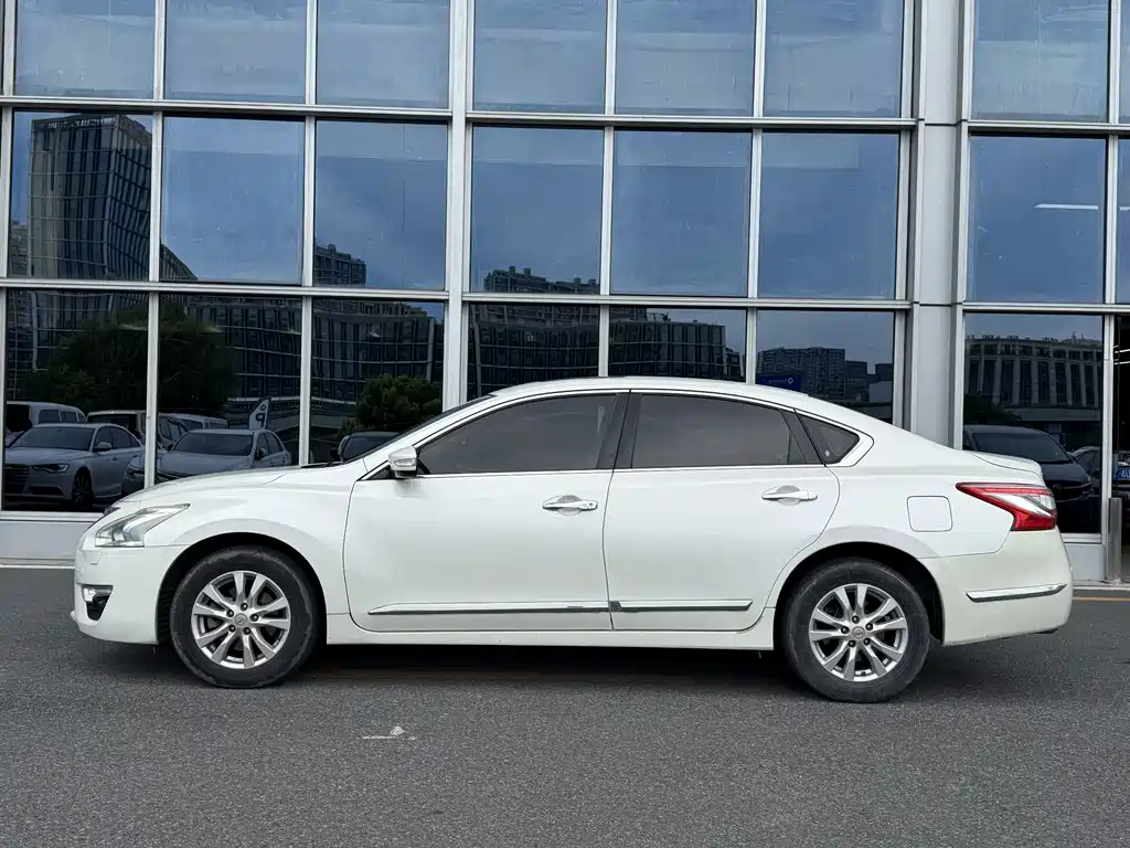 Nissan Teana 2013