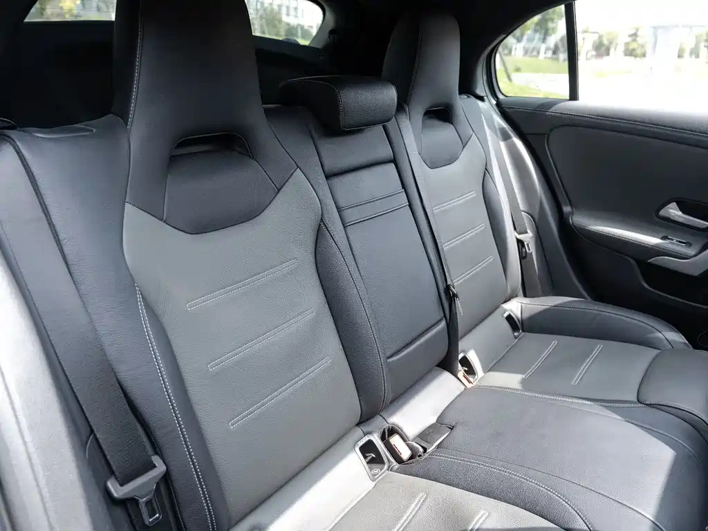 Mercedes-Benz A-Class AMG 2021 — фото 11