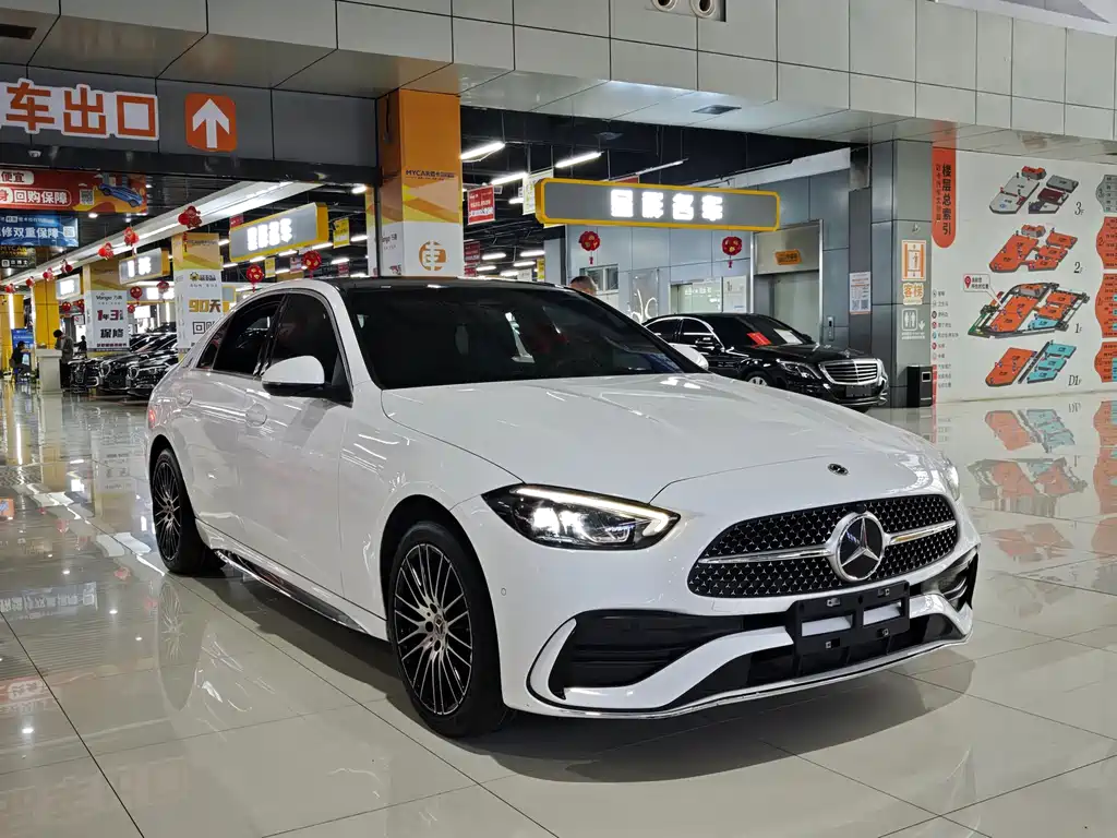 Mercedes-Benz C-Class 2023 — фото 3