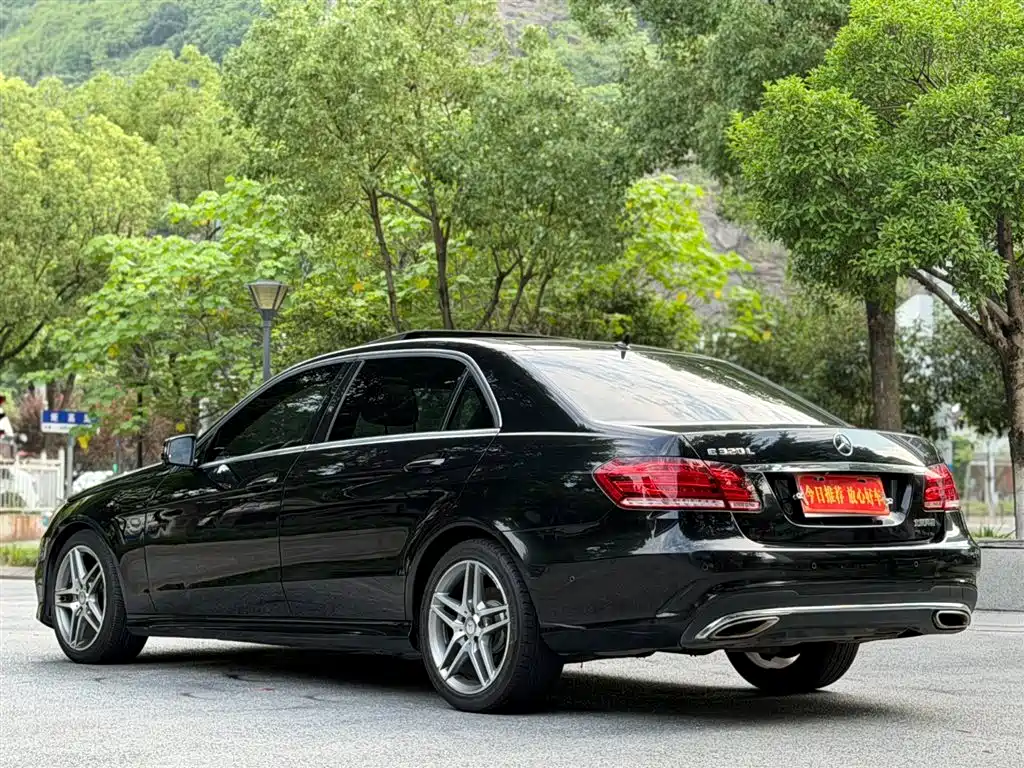 Mercedes-Benz E-Class 2015