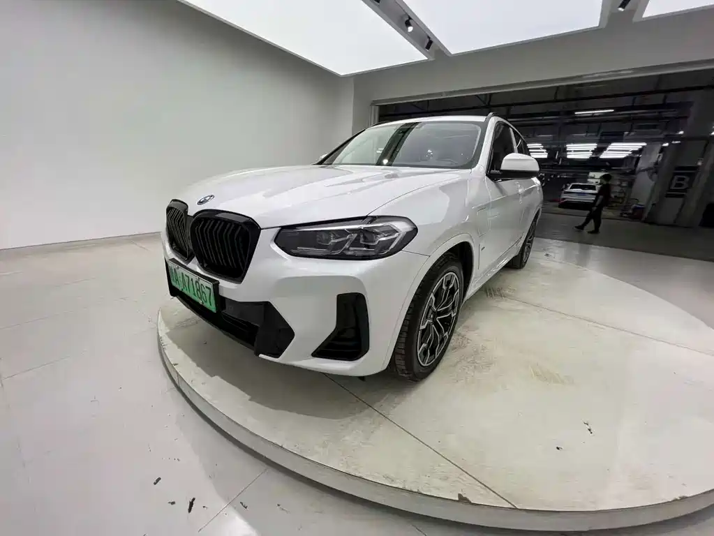 BMW iX3 2023 — фото 31