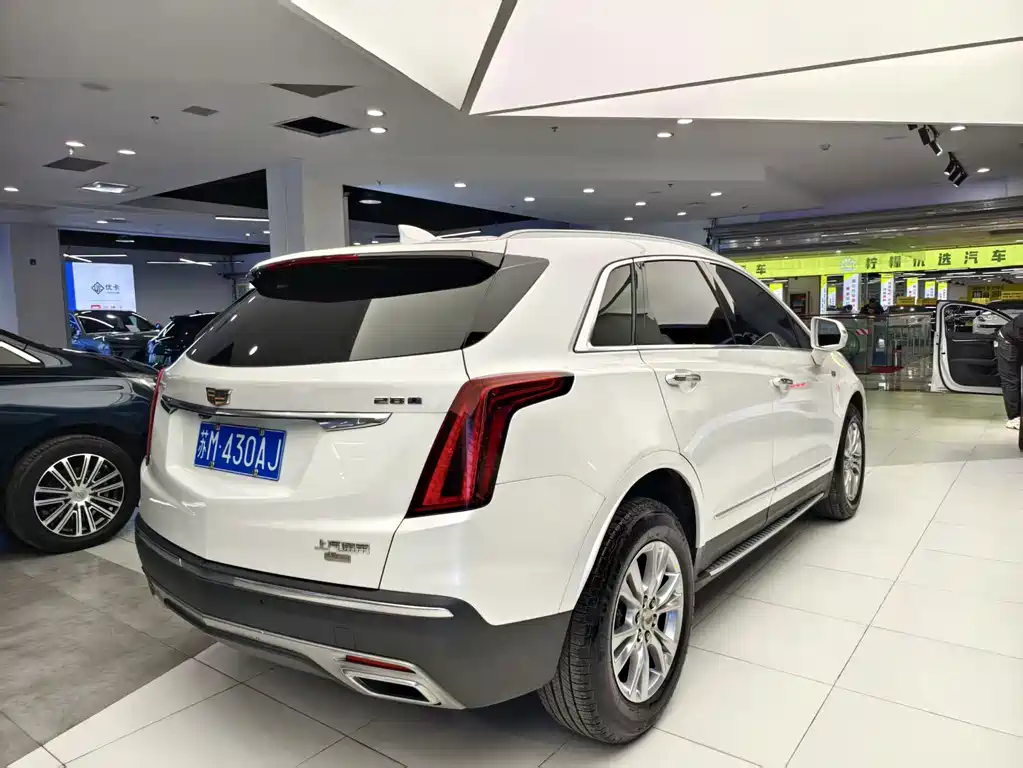 Cadillac XT5 2021 — фото 18