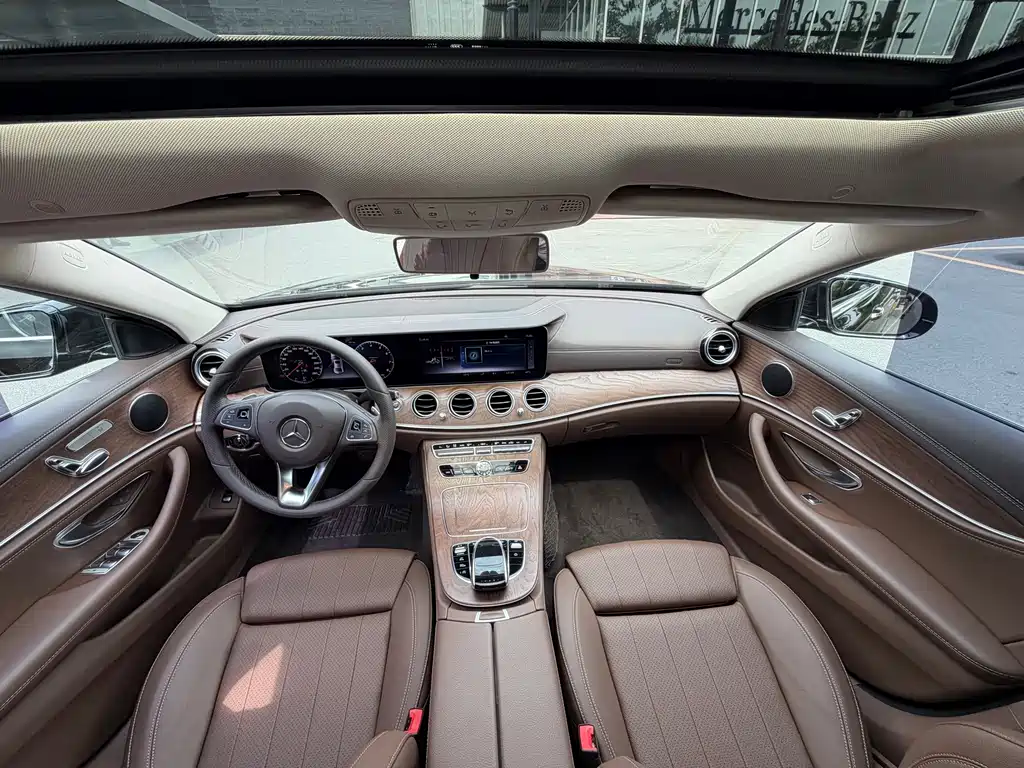 Mercedes-Benz E-Class 2018 — фото 13