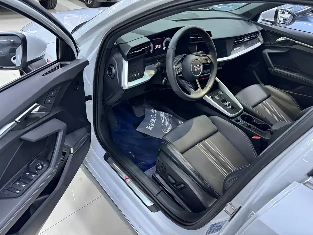 Audi A3 2022 — фото 14
