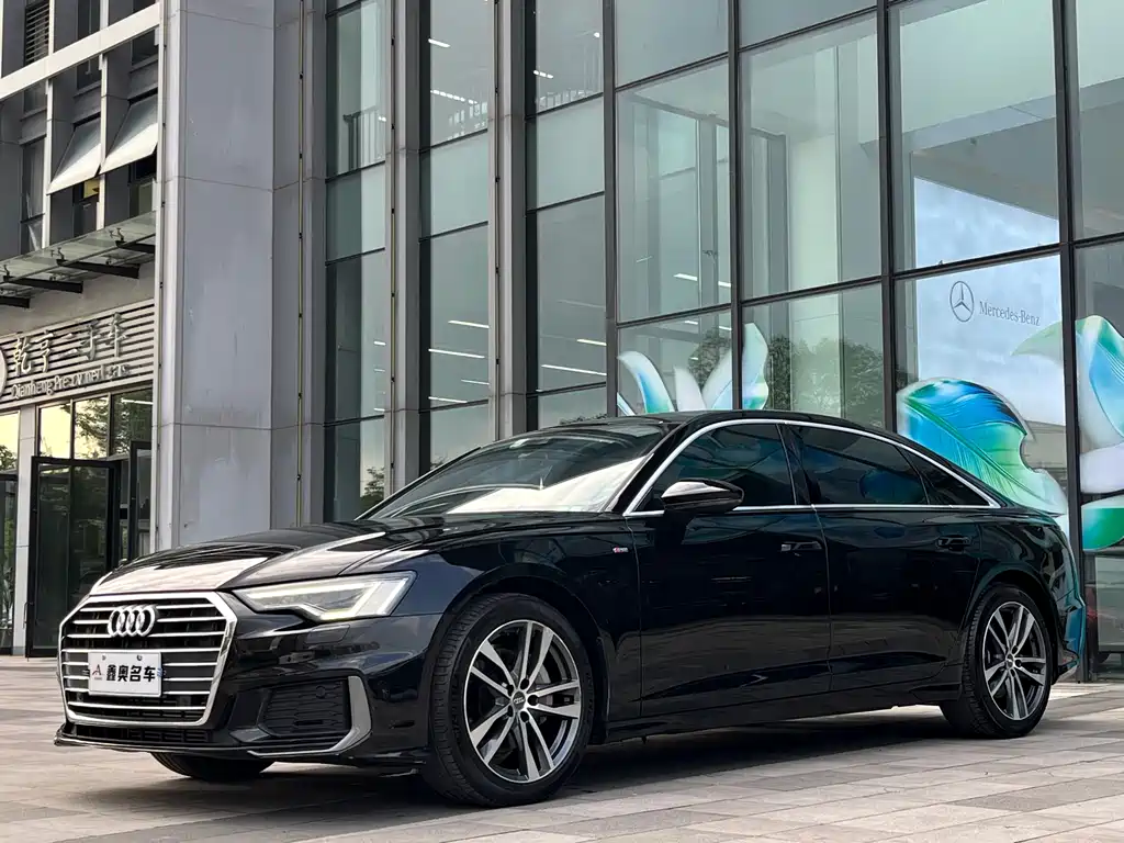 Audi A6L 2020 — фото 1