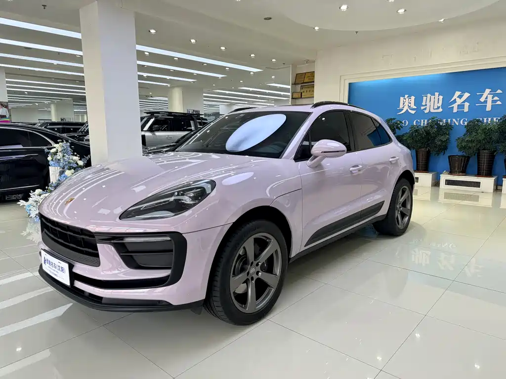 Porsche Macan 2025 — фото 1